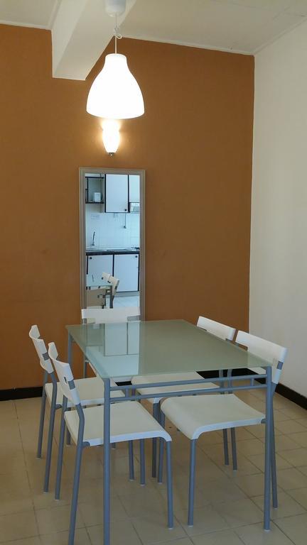 Jean Cleancomfy Apt Near Beach Batu Ferringhi Room photo