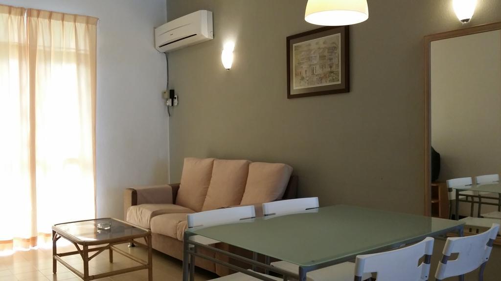 Jean Cleancomfy Apt Near Beach Batu Ferringhi Room photo