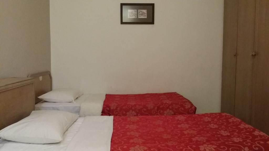 Jean Cleancomfy Apt Near Beach Batu Ferringhi Room photo