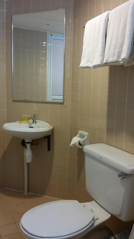 Jean Cleancomfy Apt Near Beach Batu Ferringhi Room photo