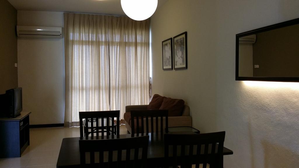 Jean Cleancomfy Apt Near Beach Batu Ferringhi Room photo