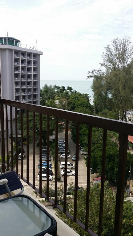 Jean Cleancomfy Apt Near Beach Batu Ferringhi Room photo