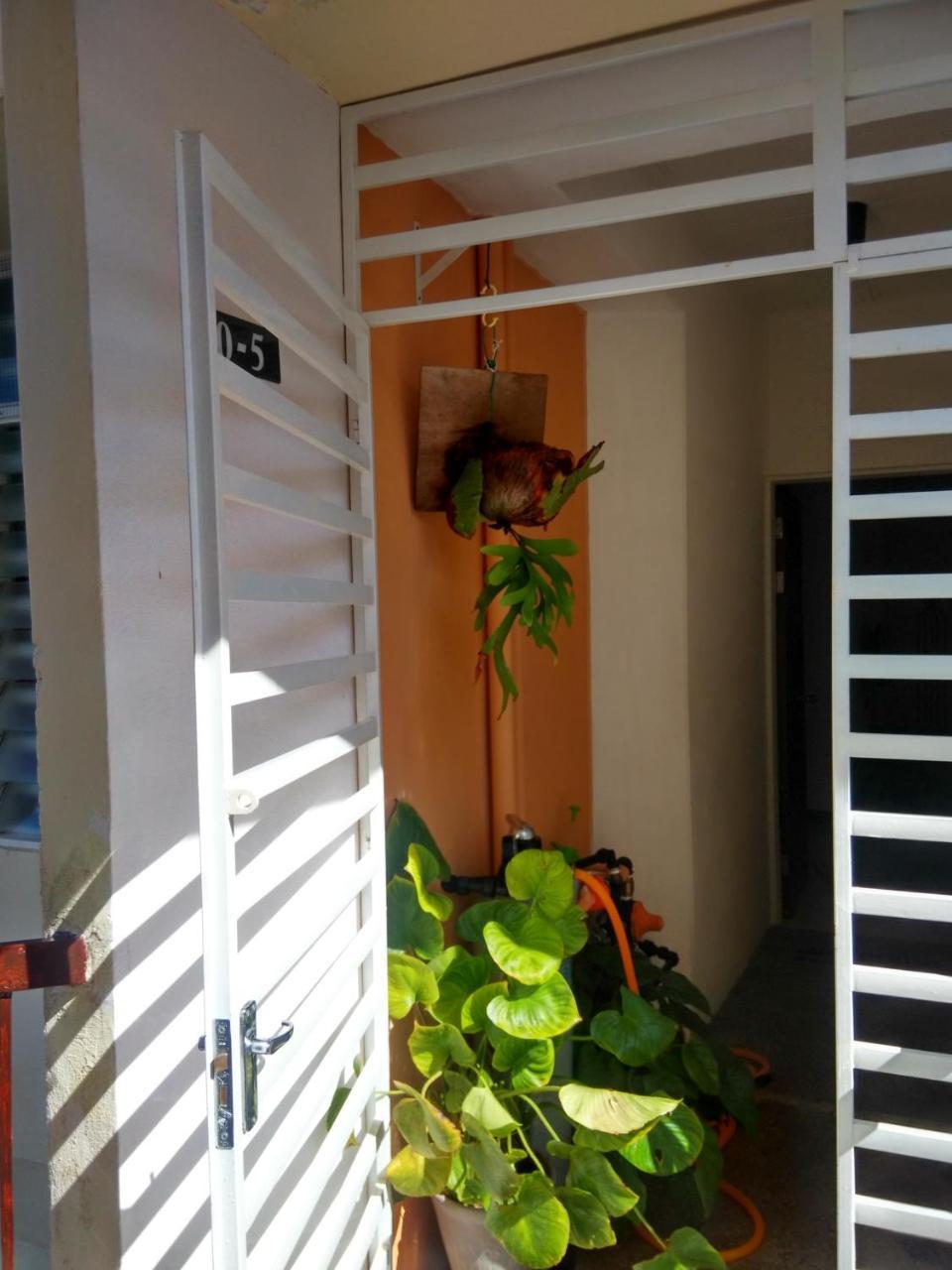 Jean Cleancomfy Apt Near Beach Batu Ferringhi Exterior photo